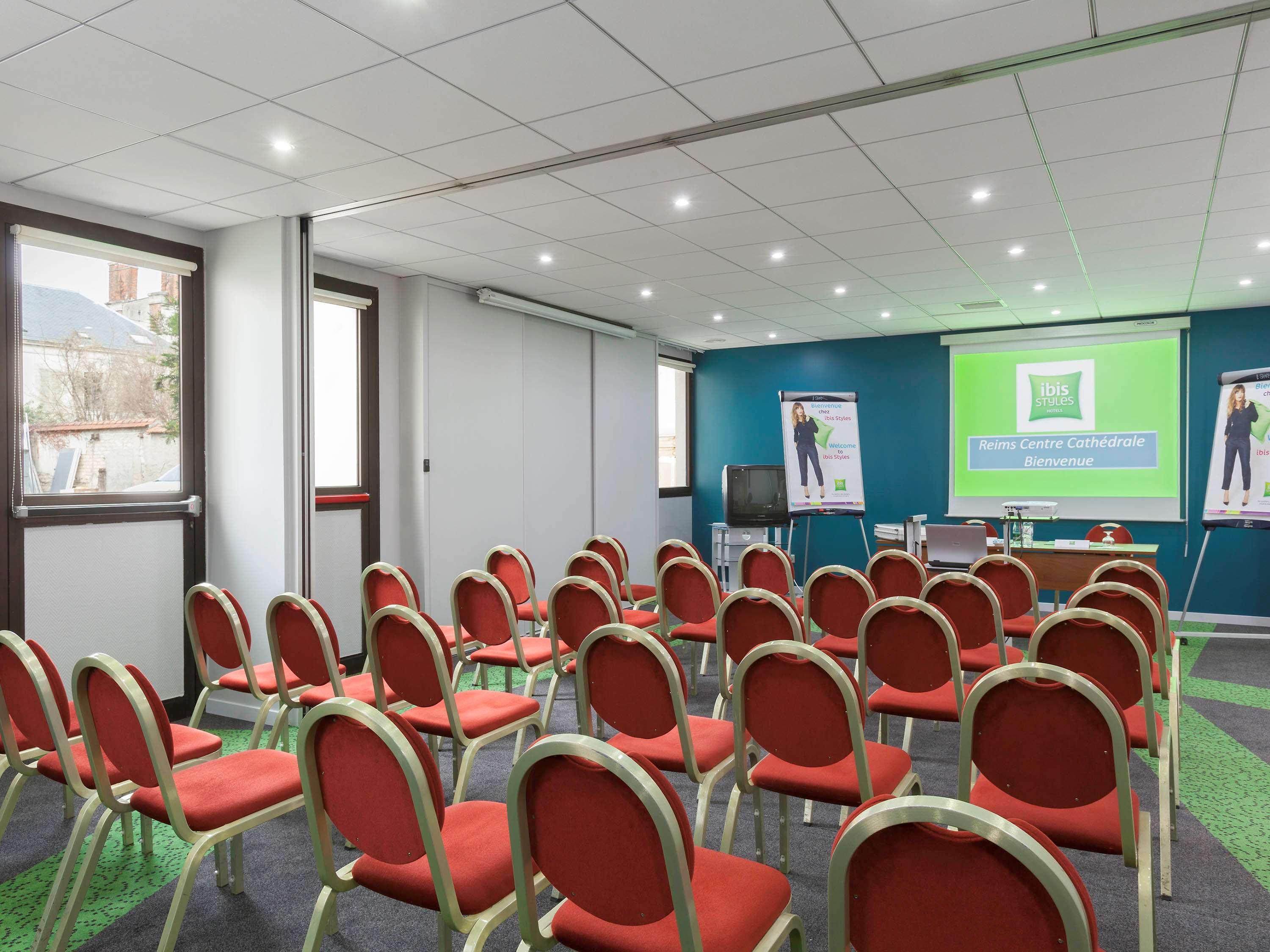 Hotel Ibis Styles Reims Centre Exteriér fotografie